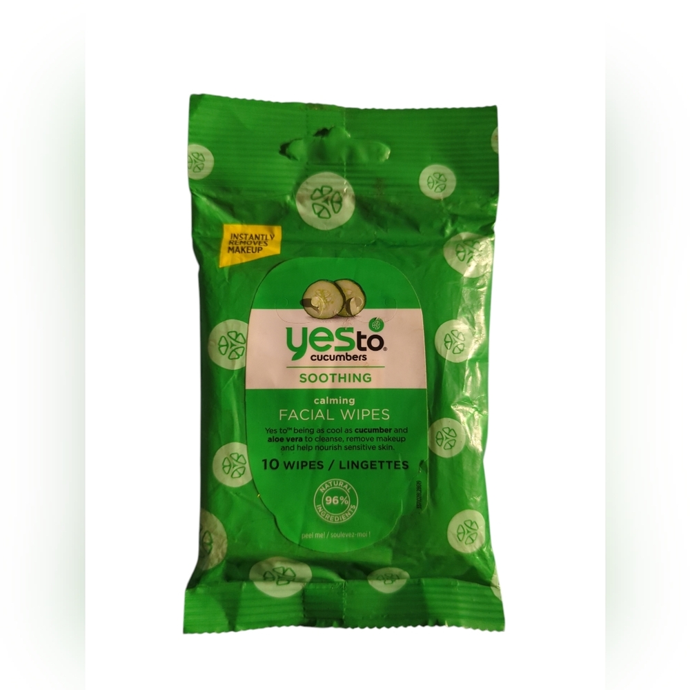 Yes To Cucumbers Soothing Calming Facial Wipes Brand New.